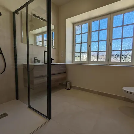 Grande Maison Familiale Avec Piscine Chauffée, Wifi Et Parking à - Fr-1-653-284 Casa rural