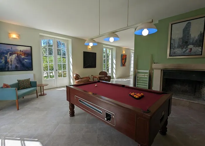 Сasa de vacaciones Grande Maison Familiale Avec Piscine Chauffée, Wifi Et Parking à - Fr-1-653-284