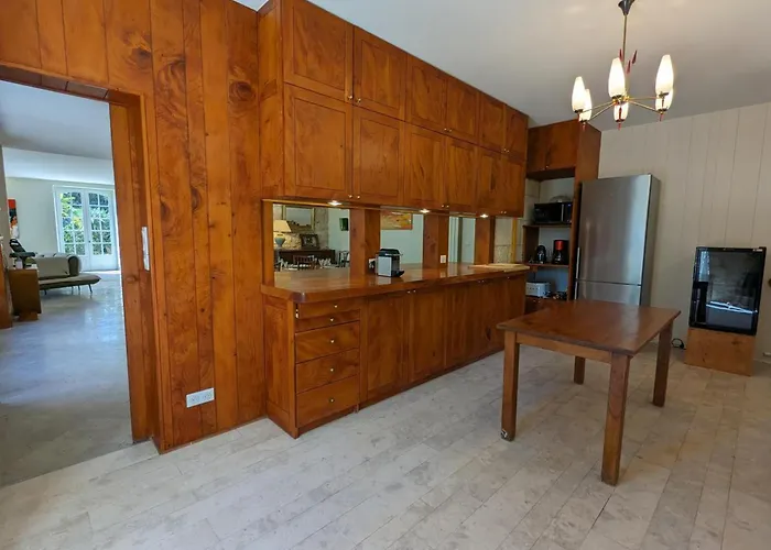 Сasa de vacaciones Grande Maison Familiale Avec Piscine Chauffée, Wifi Et Parking à - Fr-1-653-284 Pranzac