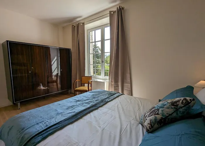 Grande Maison Familiale Avec Piscine Chauffée, Wifi Et Parking à - Fr-1-653-284 Pranzac