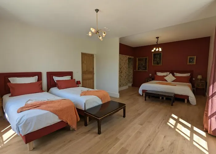 Grande Maison Familiale Avec Piscine Chauffée, Wifi Et Parking à - Fr-1-653-284