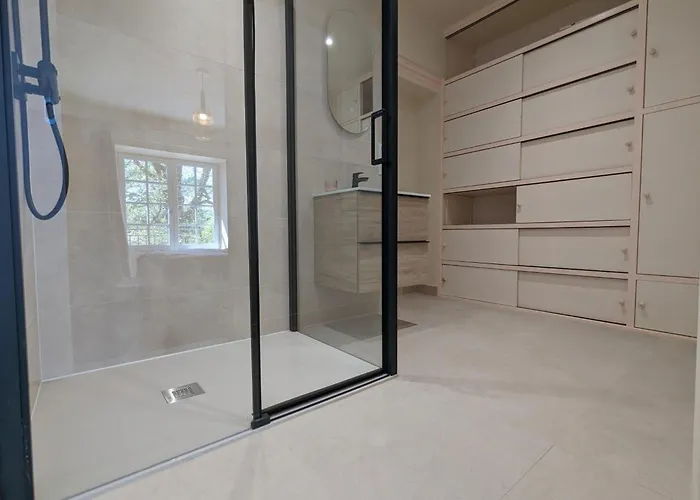 Сasa de vacaciones Grande Maison Familiale Avec Piscine Chauffée, Wifi Et Parking à - Fr-1-653-284 *